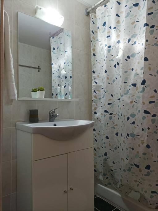 Comfy Cozy Iksia Apartment Ixia  Exterior foto