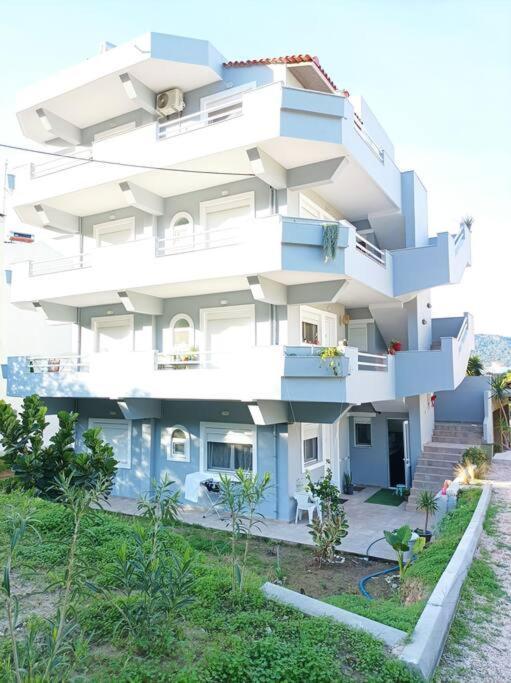 Comfy Cozy Iksia Apartment Ixia  Exterior foto